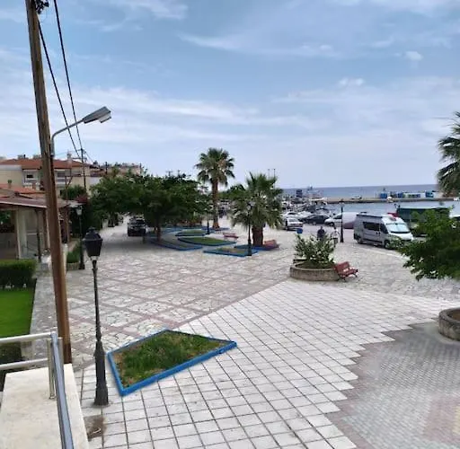 Anchors Aweigh 1-n.skioni Kassandra Sea View Apt. Апартаменты Неа-Скиони